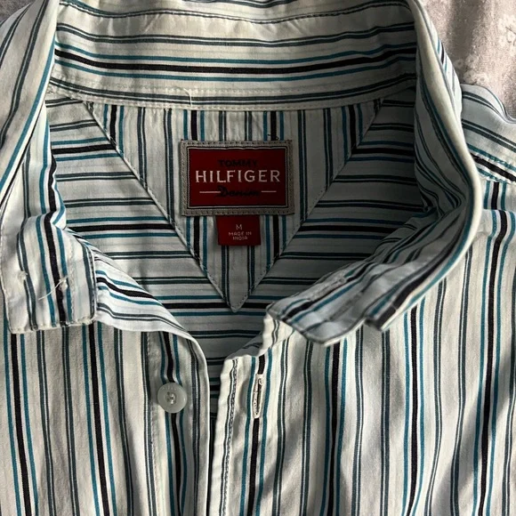 Tommy Hilfiger Dress Shirt -- Medium - Picture 2 of 6